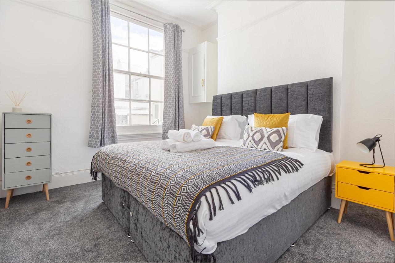 Host & Stay - Montpellier Villa Apartment Cheltenham Eksteriør billede