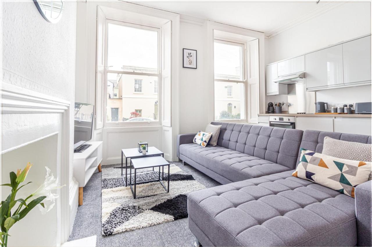 Host & Stay - Montpellier Villa Apartment Cheltenham Eksteriør billede