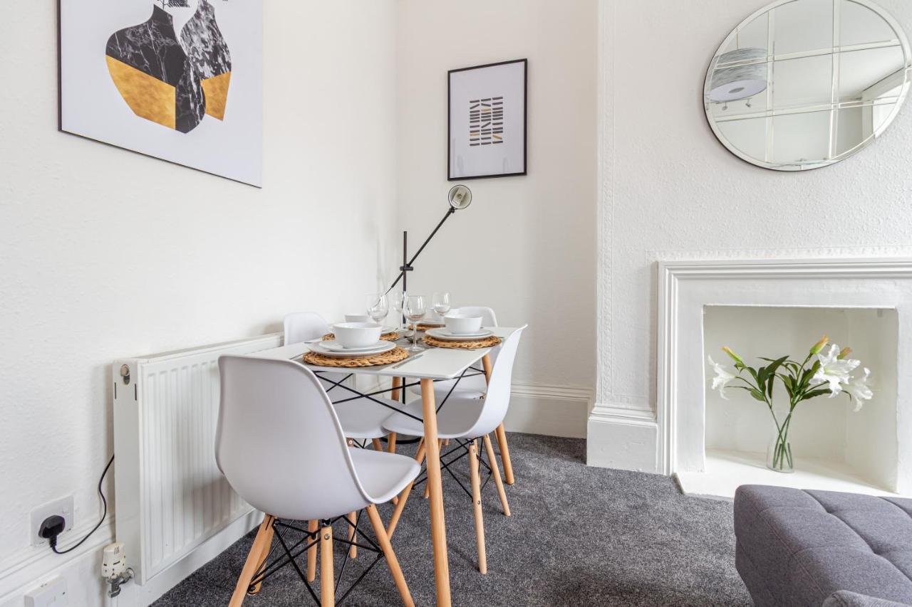 Host & Stay - Montpellier Villa Apartment Cheltenham Eksteriør billede