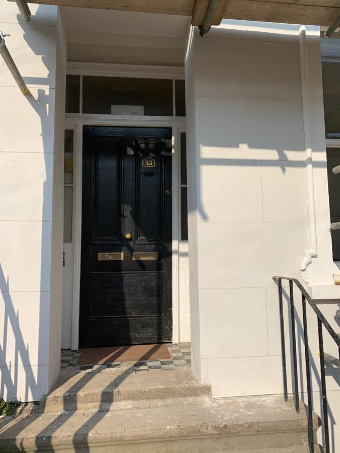Host & Stay - Montpellier Villa Apartment Cheltenham Eksteriør billede